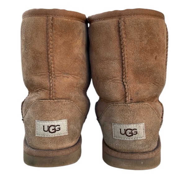 UGG Shoes - UGG Womens Boots Classic Short II Size 8